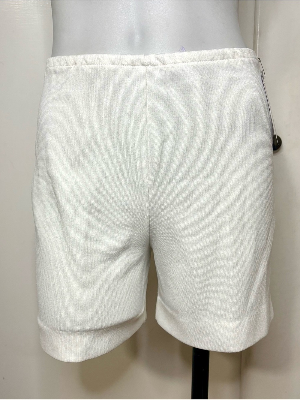 Vintage 70s/80s White Knit Polyester Women’s Shorts